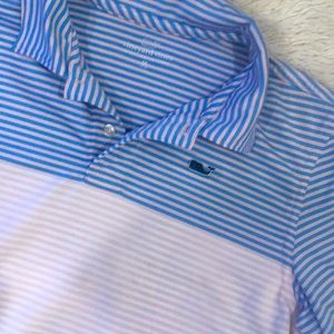 Vineyard vines boys size medium golf shirt. Perfect condition